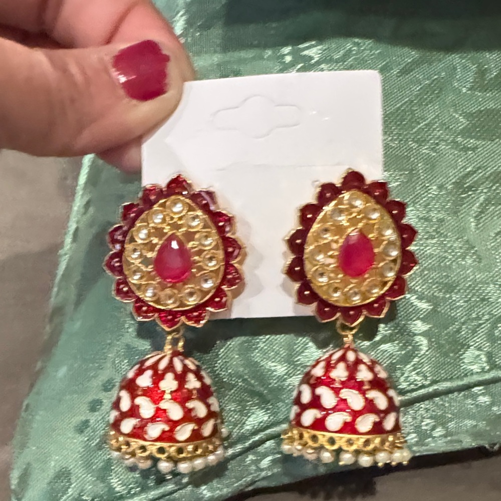 🌸Women new Red and Gold Jhumka Earrings🌸